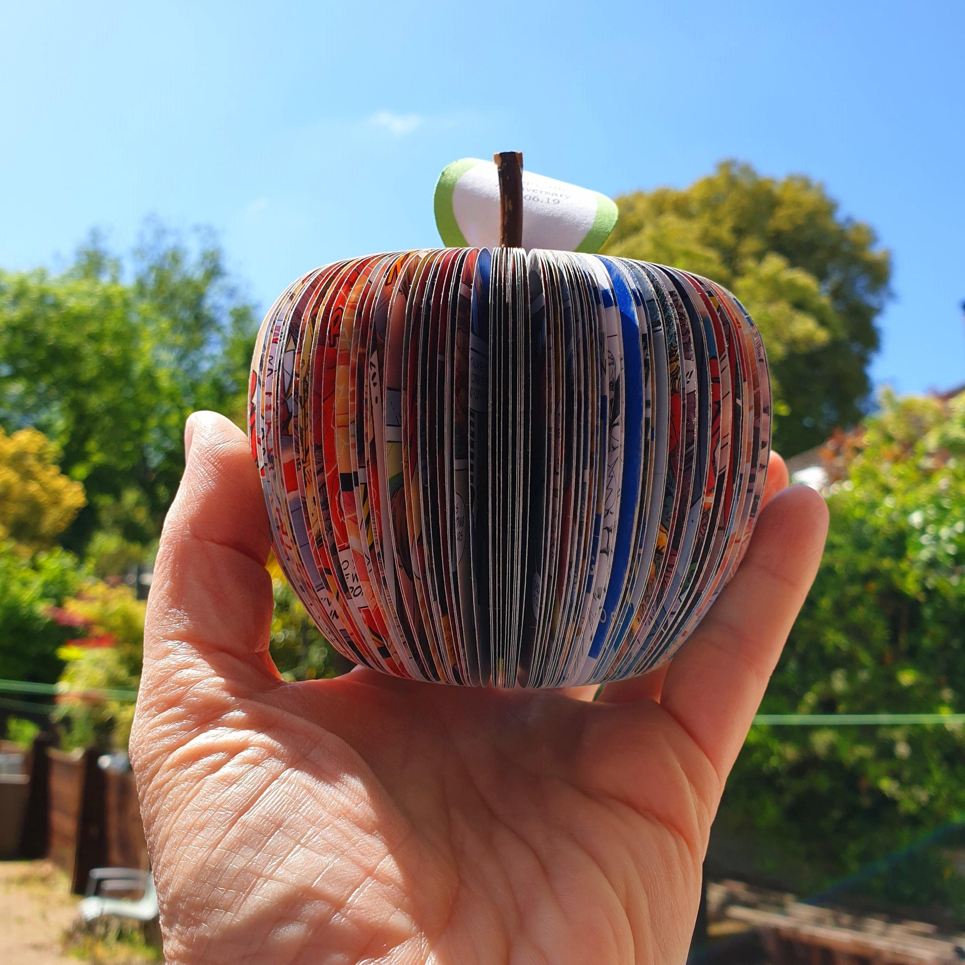 Personalised The Flash Comic Book Apple – Unique Gift - Paper Apple Co