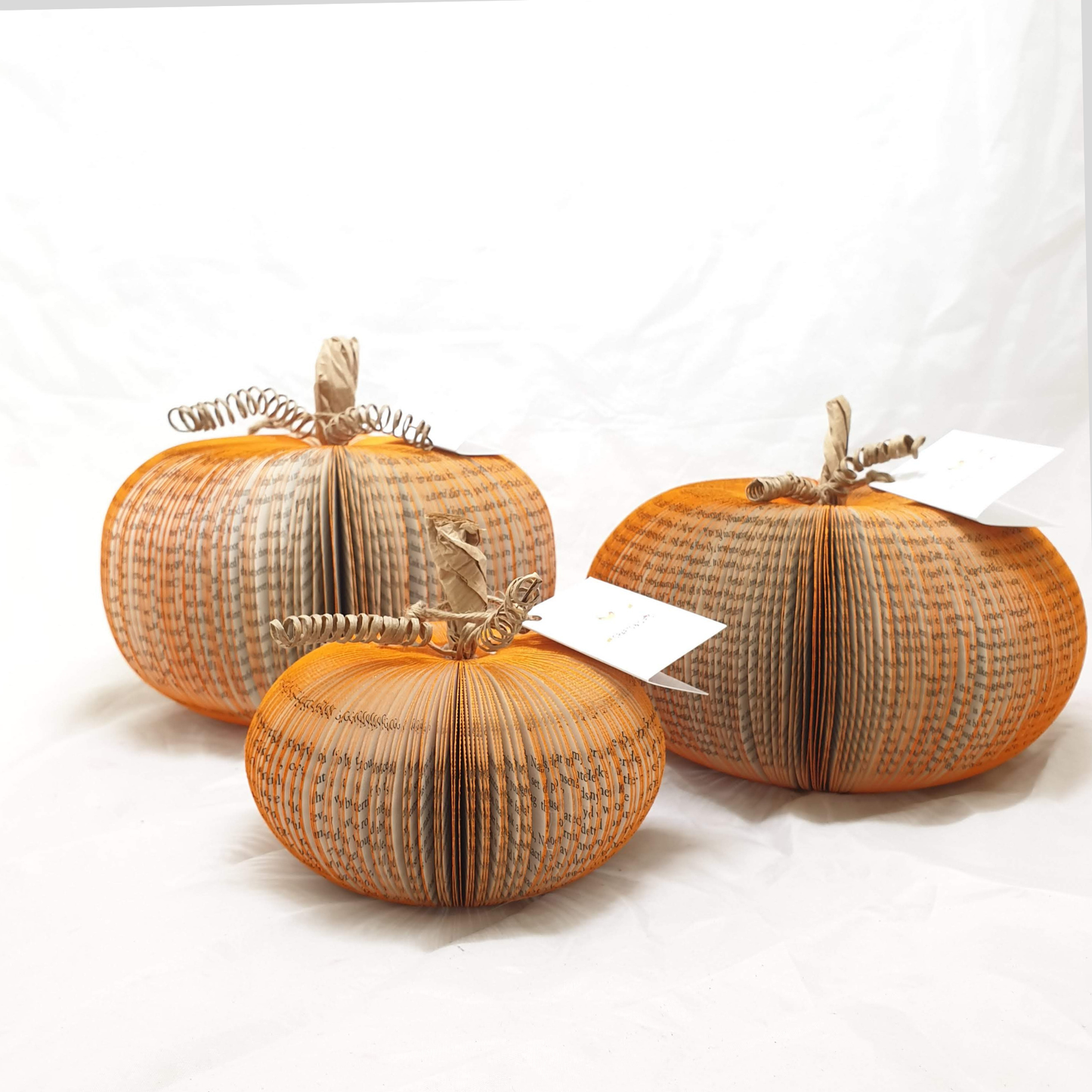 Set of 3 Pumpkin small pumpkin ornament detail