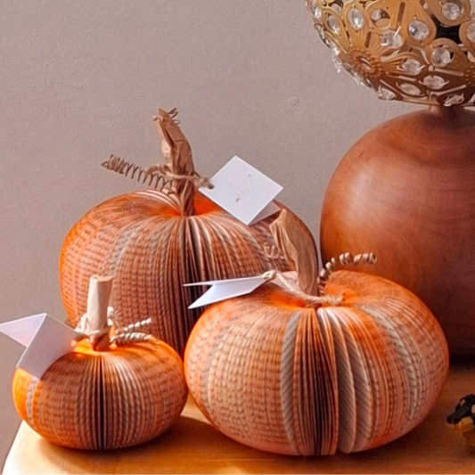 Set of 3 Pumpkin large freestanding pumpkin decoration