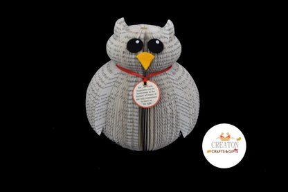 Personalised leaf with custom message on Hedwig