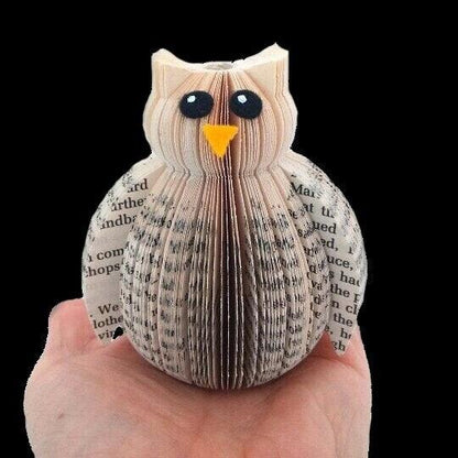 Mini Hedwig presented in luxury gift box