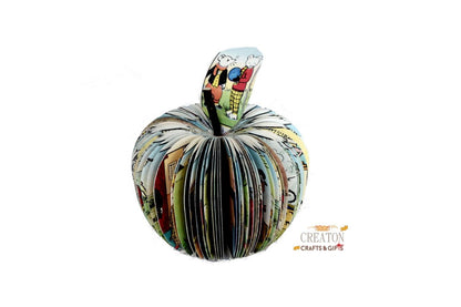 Personalised leaf with custom message on Rupert Annual book apple