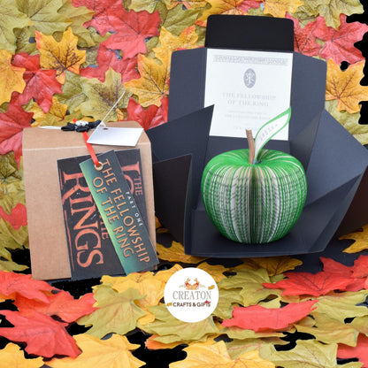 Personalised leaf with custom message on Lord of the Rings book apple