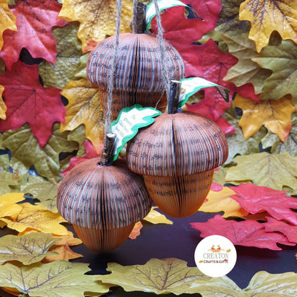 Personalised leaf with custom thank you message on Set of 3 Acorn